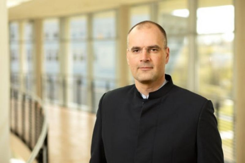 Prof. Sander Limant, L. L. M.